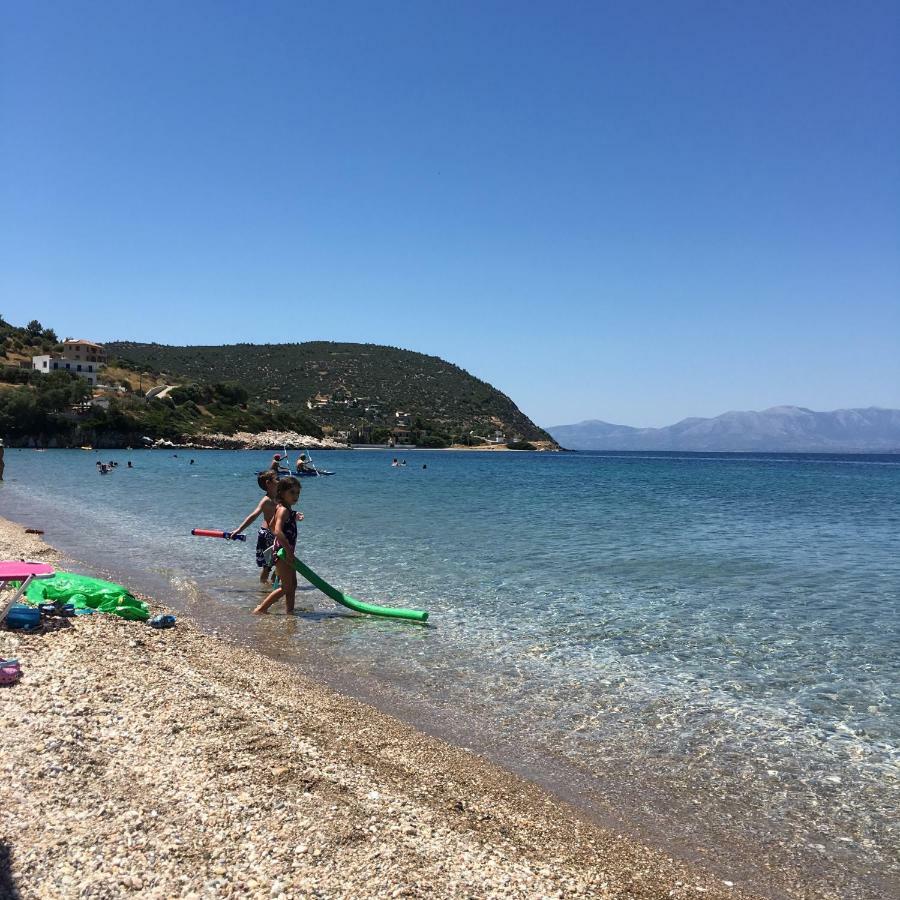 Eratous Seaside House Villa Agii Dimitrios ke Panteleimon Eksteriør bilde